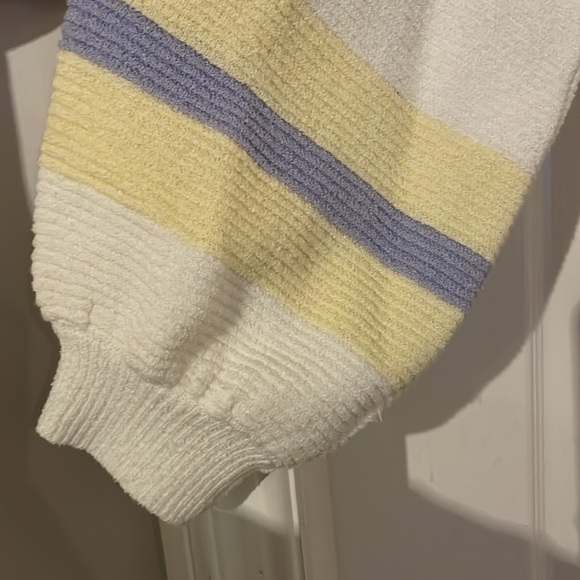 Women’s striped L sweater. Great condition. - Picture 4 of 4